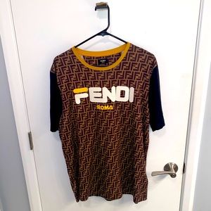 Fendi t shirt size large